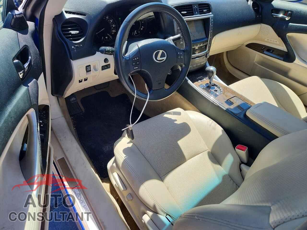 LEXUS IS 2010 - JTHFE2C23A2502266