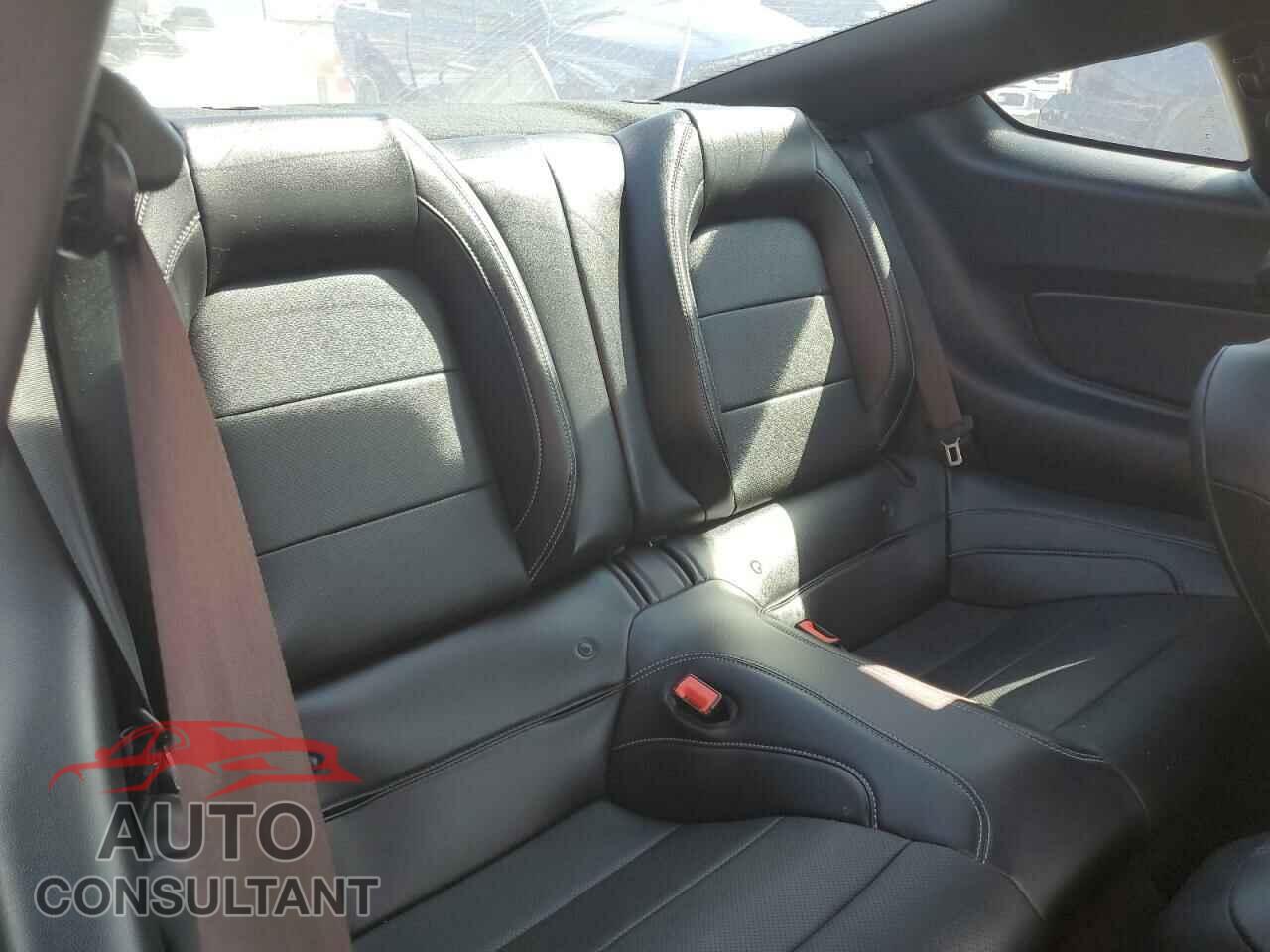 FORD MUSTANG 2018 - 1FA6P8CF8J5126749