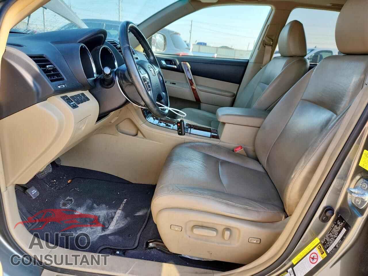 TOYOTA HIGHLANDER 2011 - 5TDYK3EH6BS027412