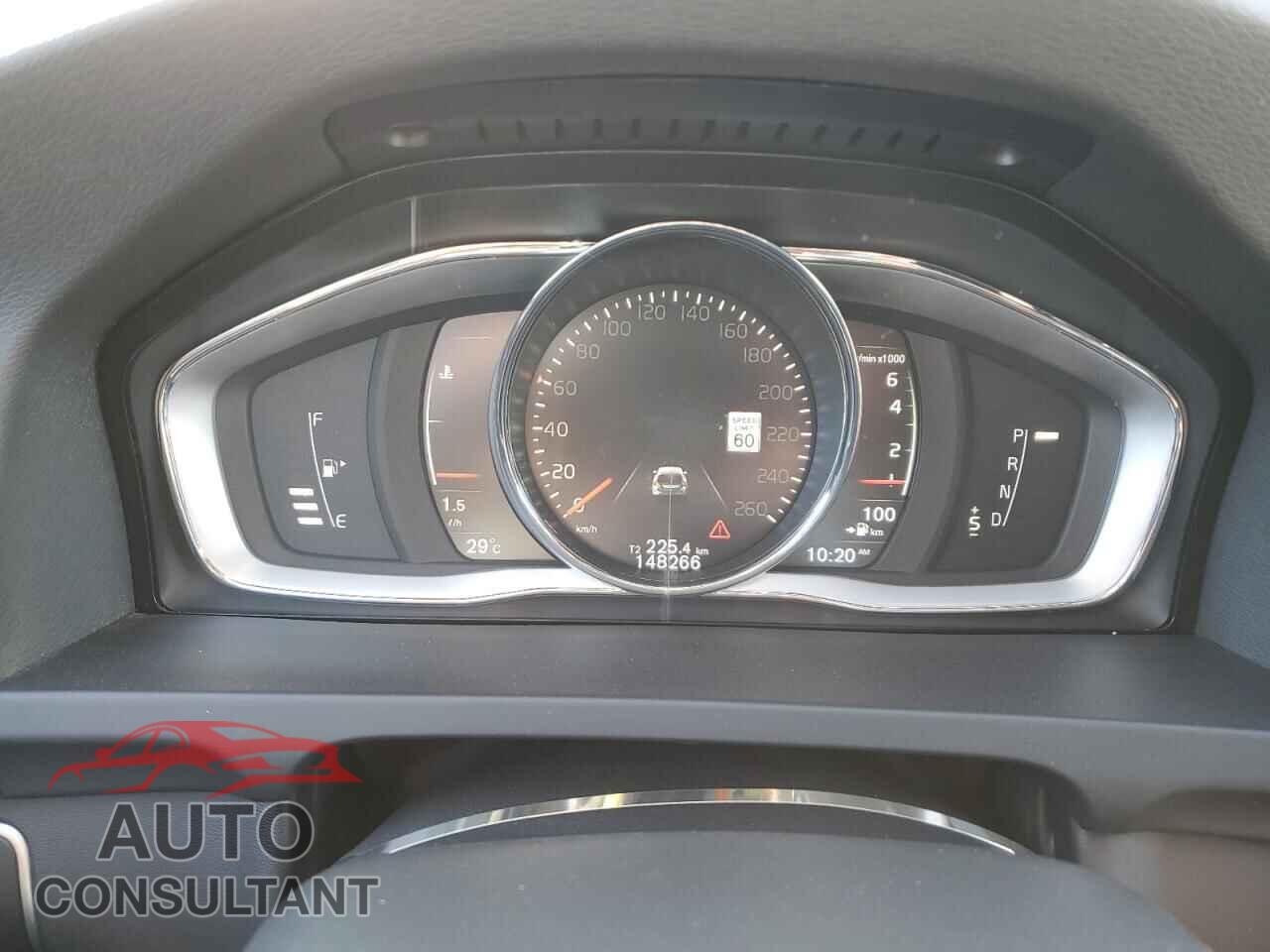 VOLVO V60 2018 - YV149MSL3J2383812