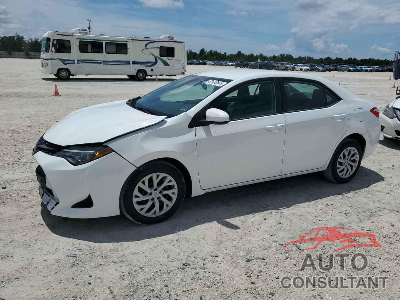 TOYOTA COROLLA 2018 - 5YFBURHE7JP781544