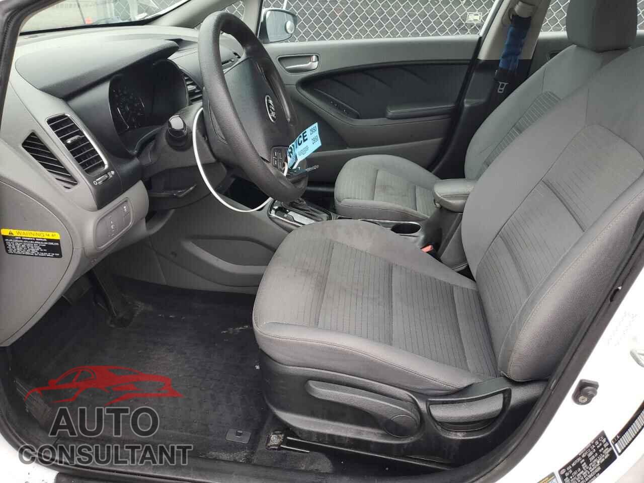 KIA FORTE 2017 - 3KPFL4A78HE014686