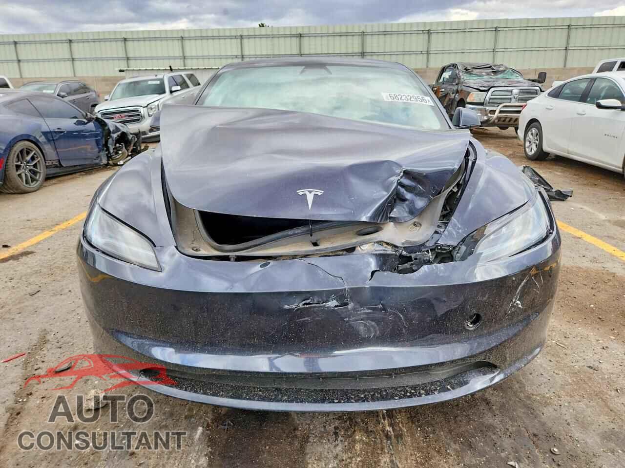 TESLA MODEL 3 2025 - 5YJ3E1EA1SF973351