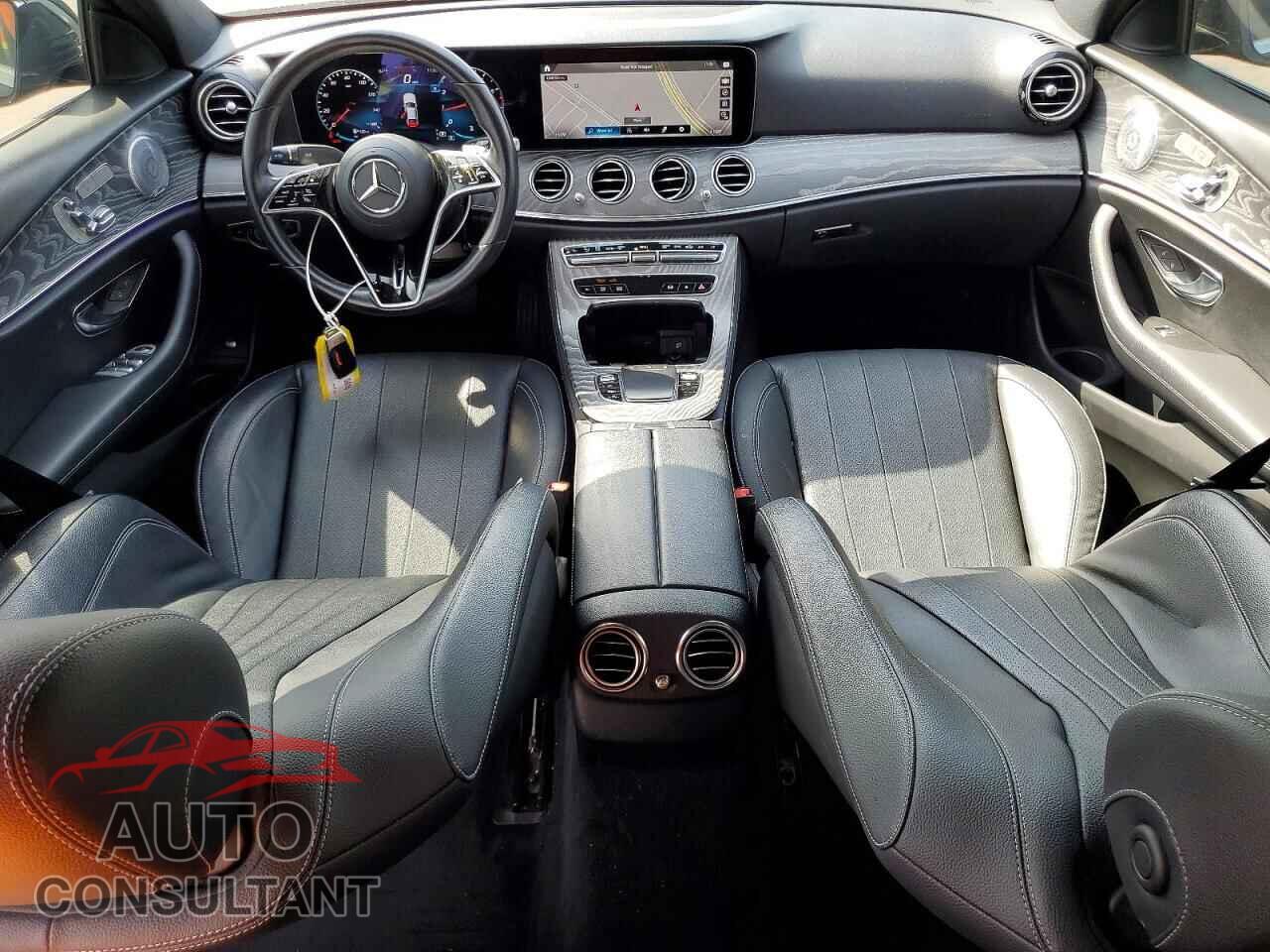 MERCEDES-BENZ E-CLASS 2021 - W1KZF8DBXMA879240