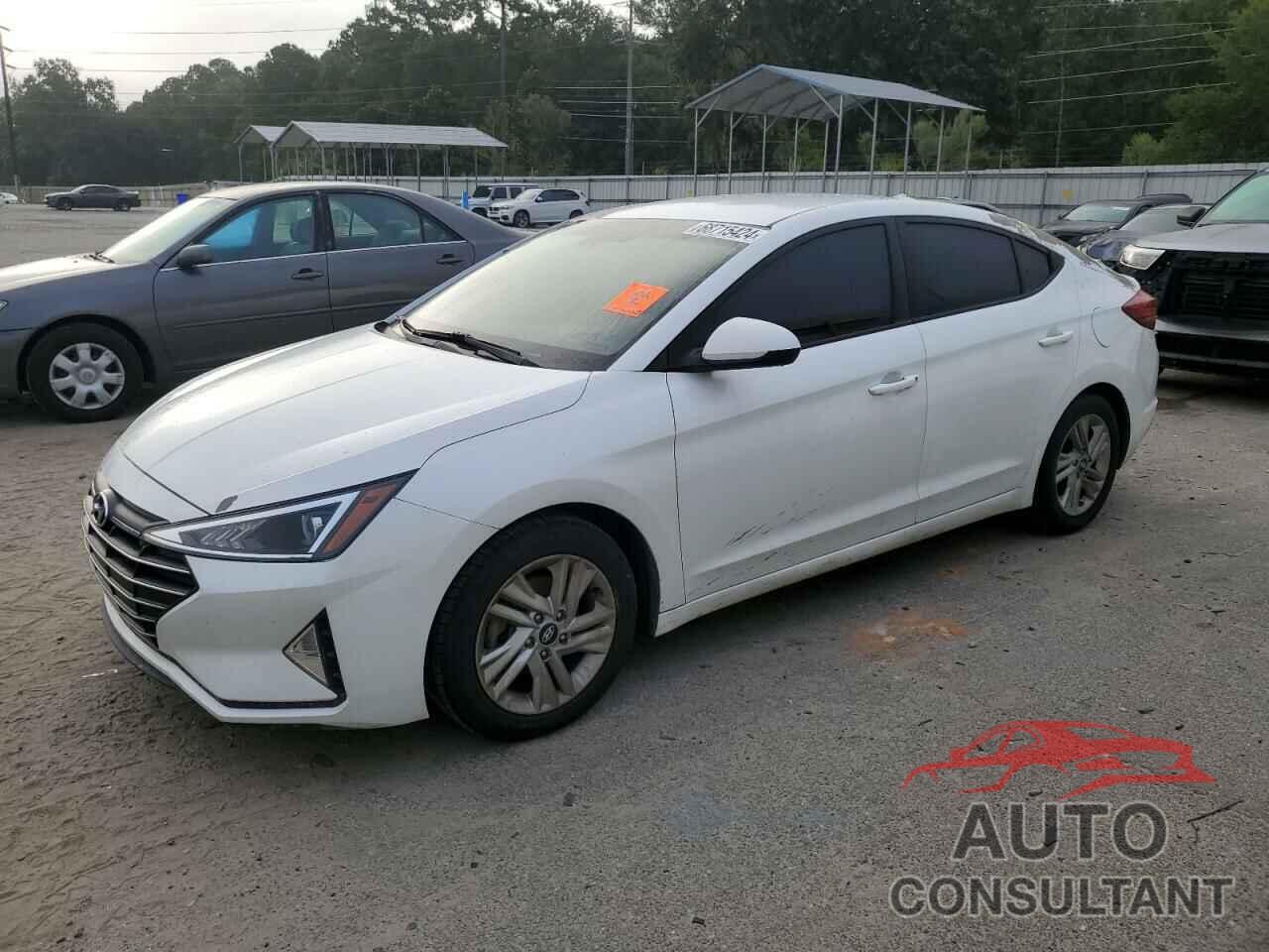 HYUNDAI ELANTRA 2020 - 5NPD84LF1LH573451