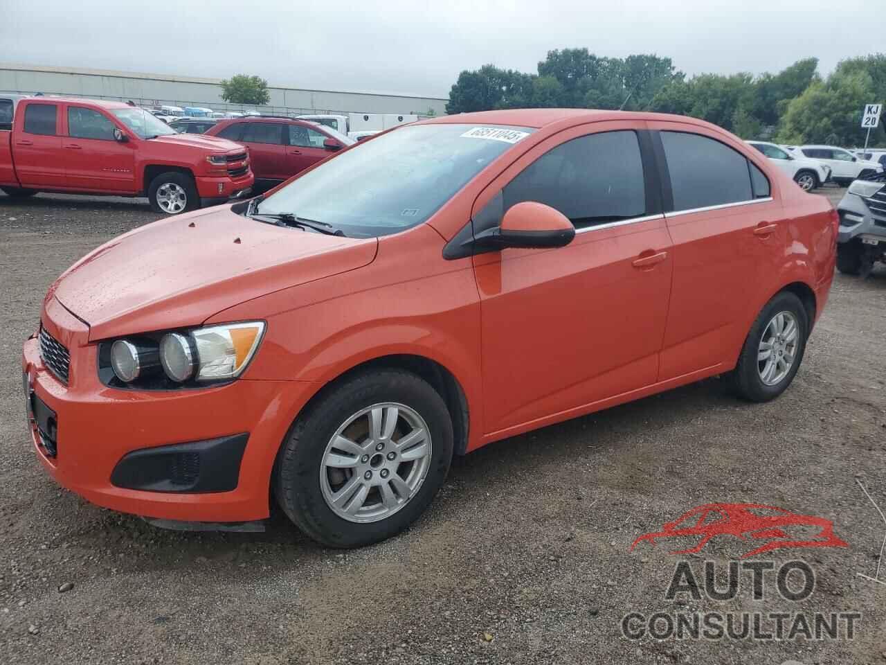 CHEVROLET SONIC 2013 - 1G1JC5SH7D4207424