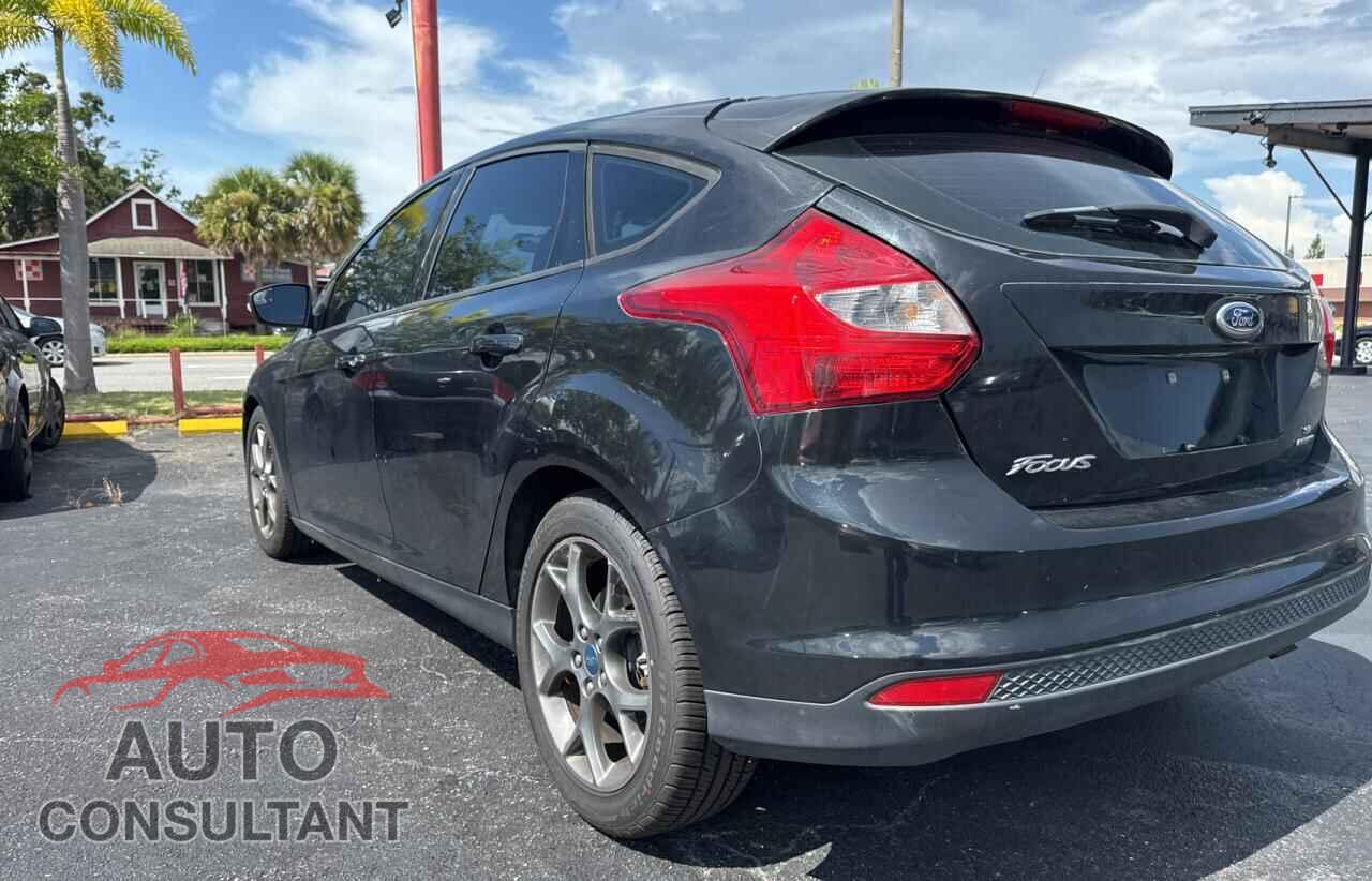 FORD FOCUS 2013 - 1FADP3K28DL224009