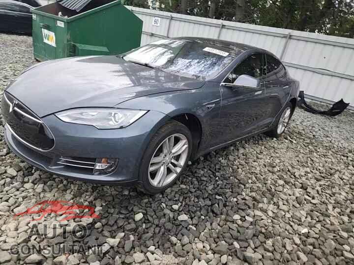 TESLA MODEL S 2013 - 5YJSA1DP2DFP16036