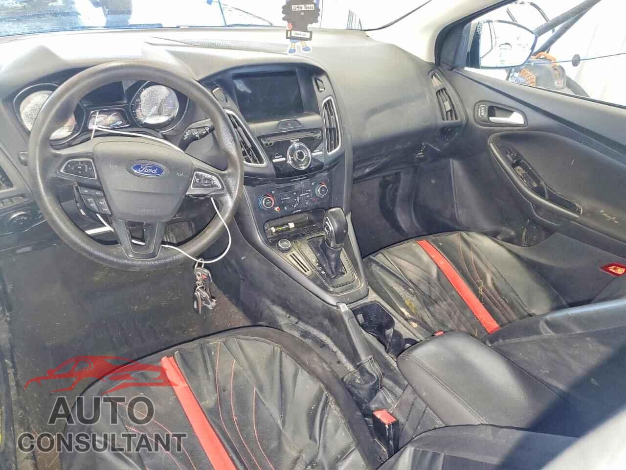 FORD FOCUS 2017 - 1FADP3M23HL228729