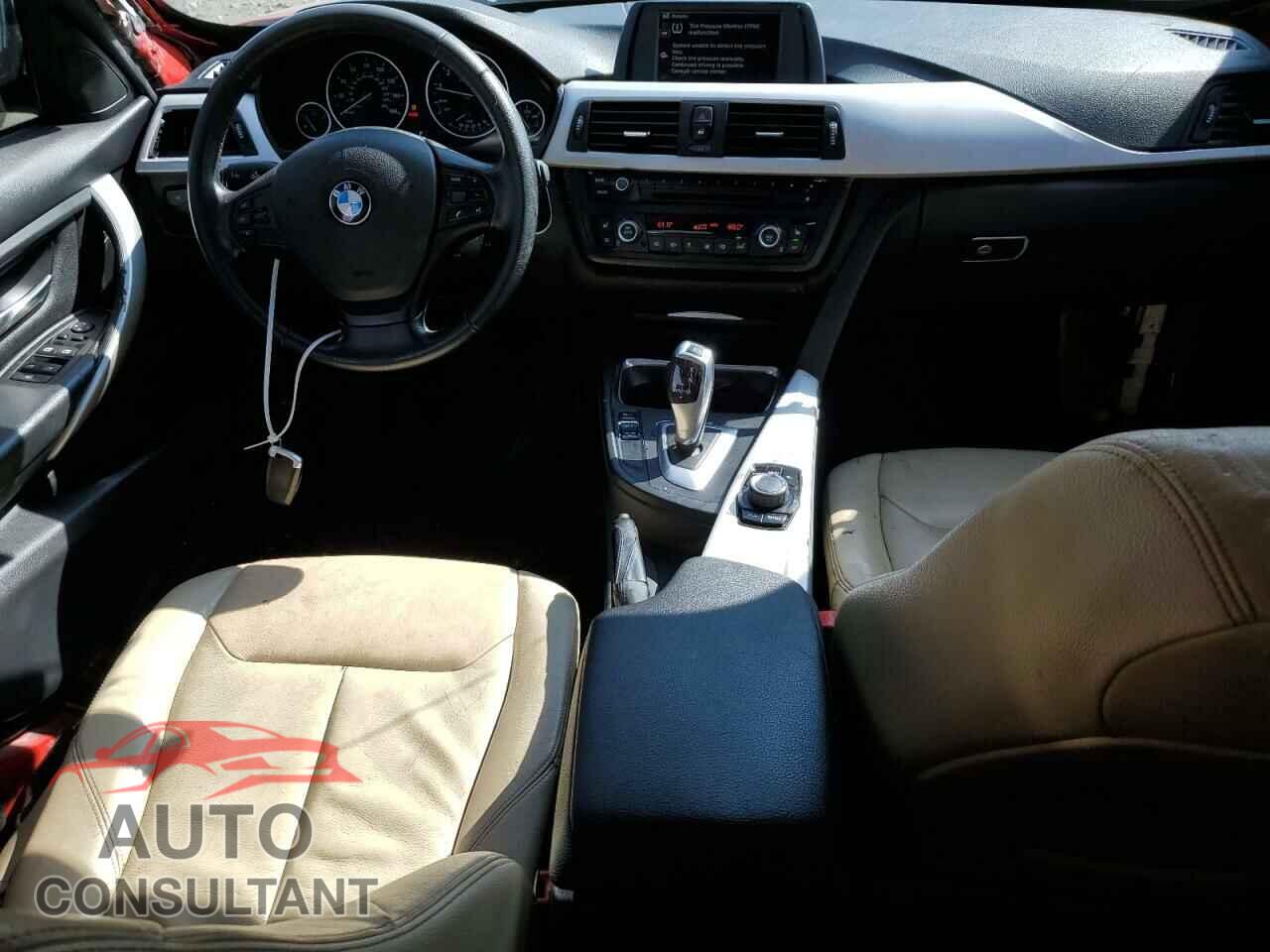 BMW 3 SERIES 2013 - WBA3C3C56DF979357