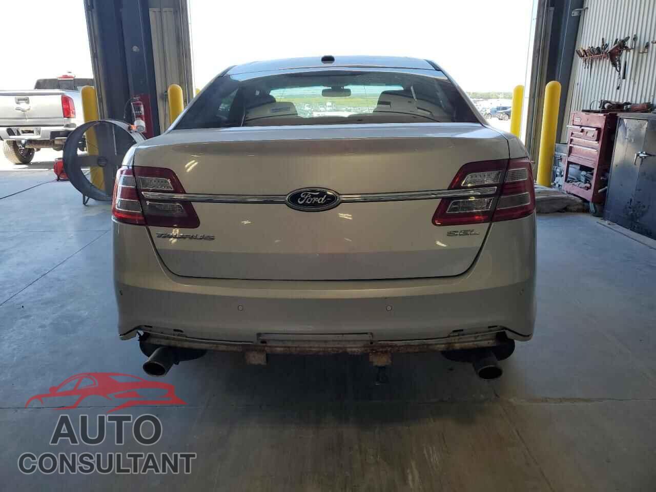 FORD TAURUS 2013 - 1FAHP2E88DG170652