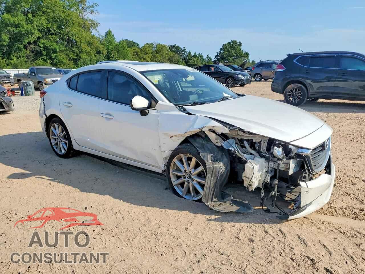 MAZDA 3 2017 - 3MZBN1V73HM100086