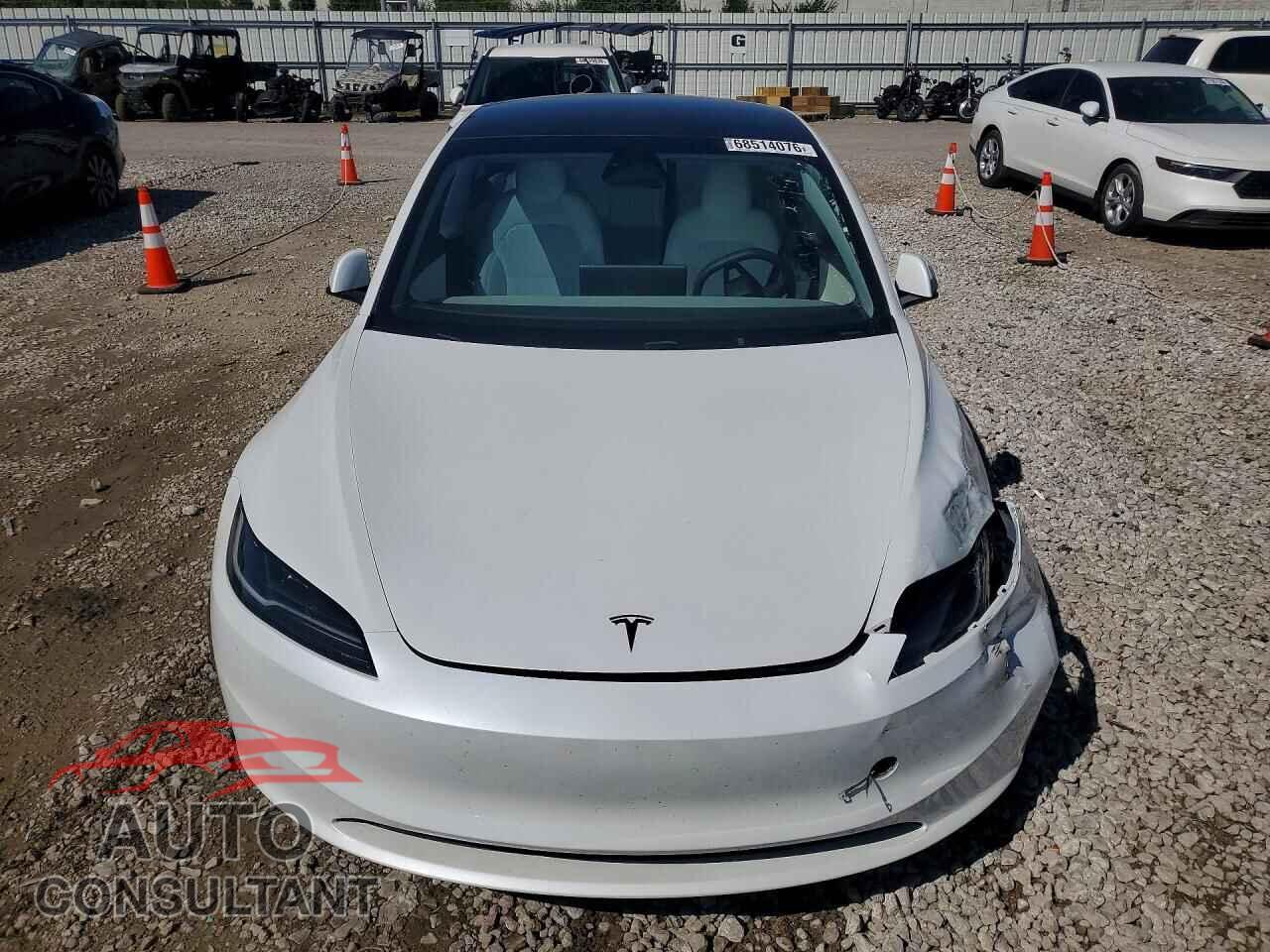 TESLA MODEL 3 2024 - 5YJ3E1EA3RF864139