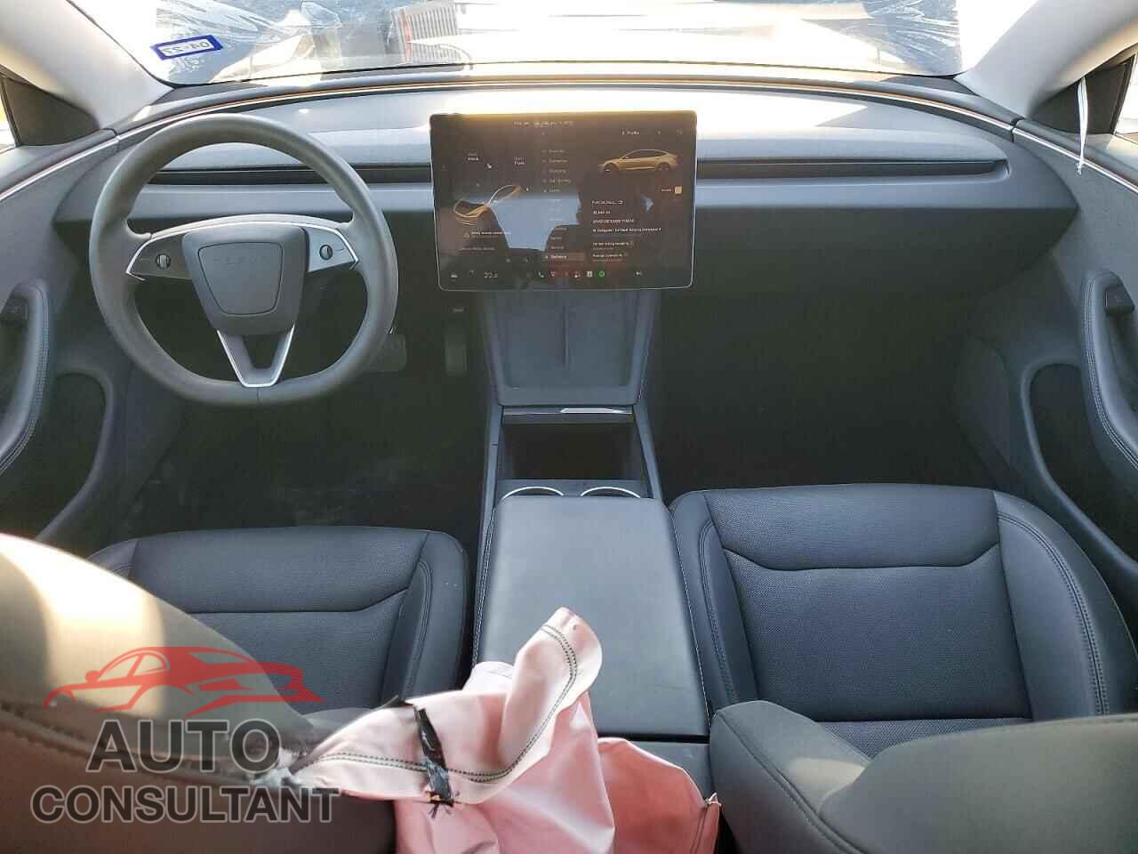 TESLA MODEL 3 2024 - 5YJ3E1EA9RF735550