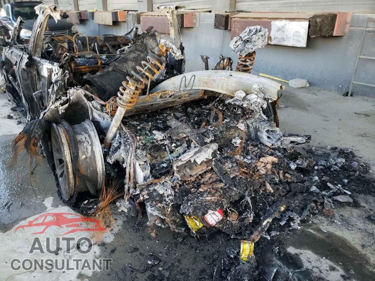 TESLA MODEL S 2016 - 5YJSA1E15GF157094