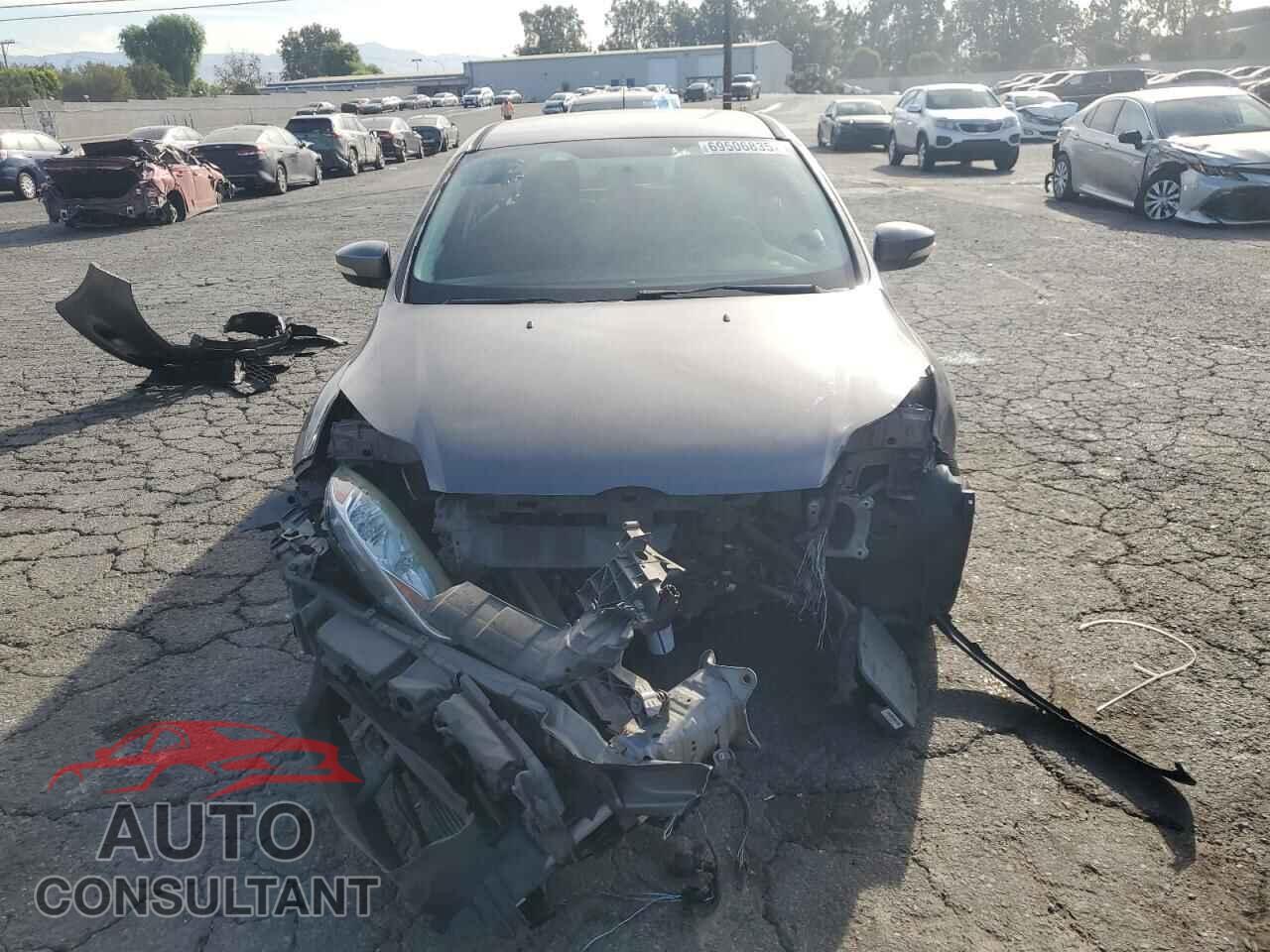 FORD FOCUS 2013 - 1FADP3K24DL376563