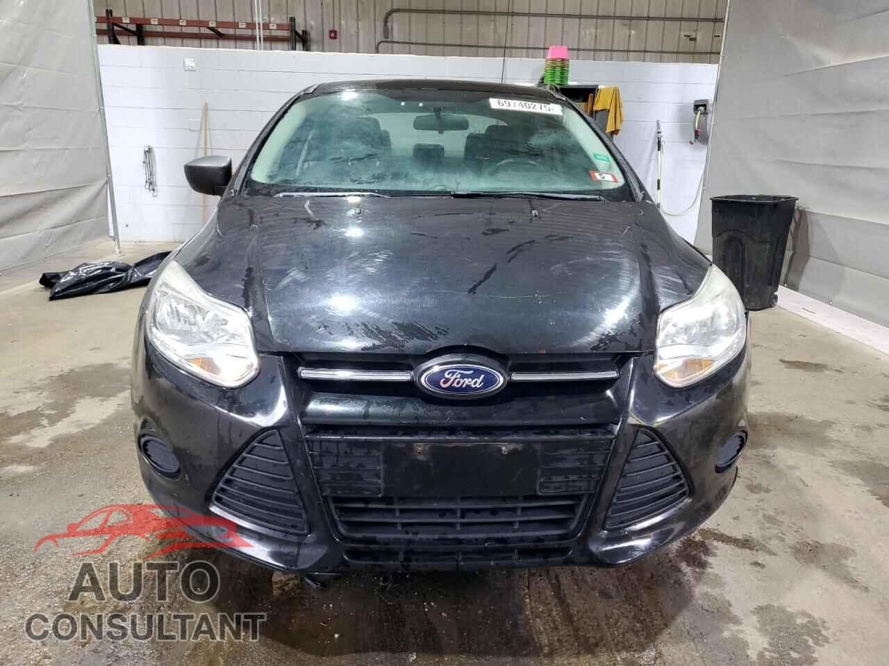 FORD FOCUS 2013 - 1FADP3E25DL274359
