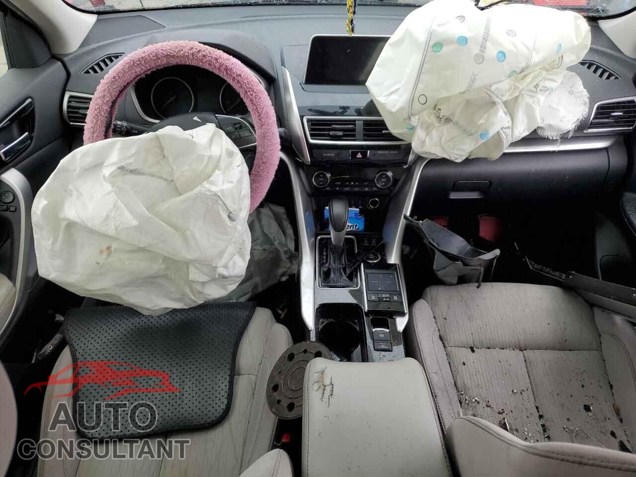 MITSUBISHI ECLIPSE 2018 - JA4AT5AA7JZ038879