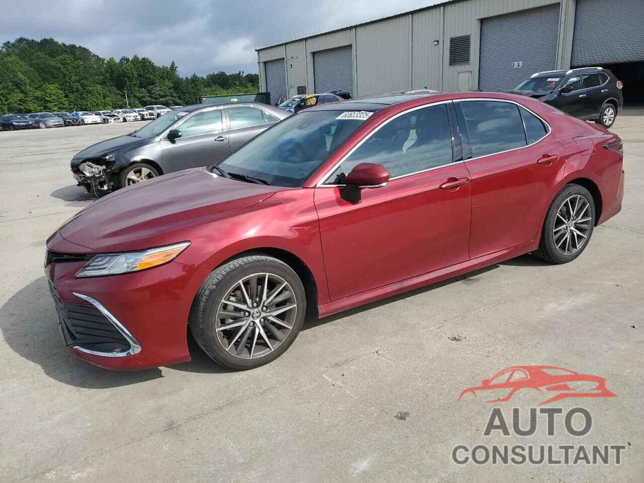 TOYOTA CAMRY 2021 - 4T1F11AK1MU527620