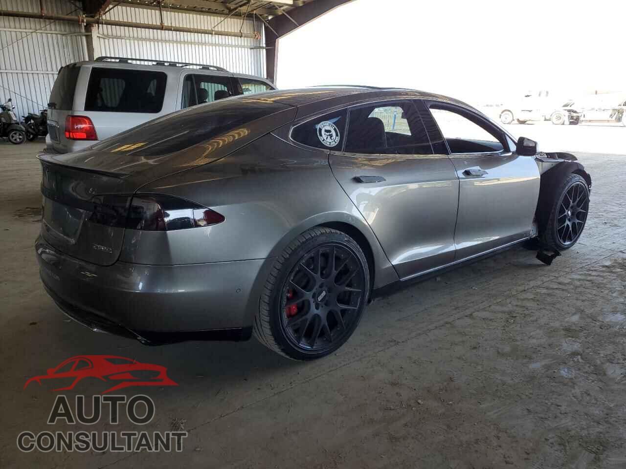 TESLA MODEL S 2015 - 5YJSA1V41FF100609