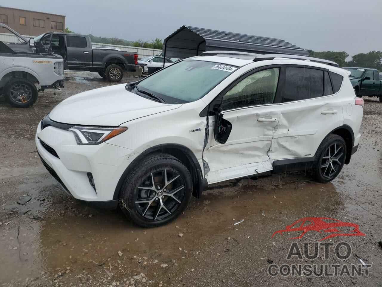 TOYOTA RAV4 2017 - JTMJJREV9HD147514