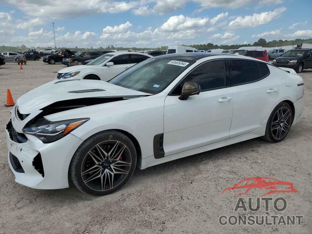 KIA STINGER 2022 - KNAE55LC9N6103462