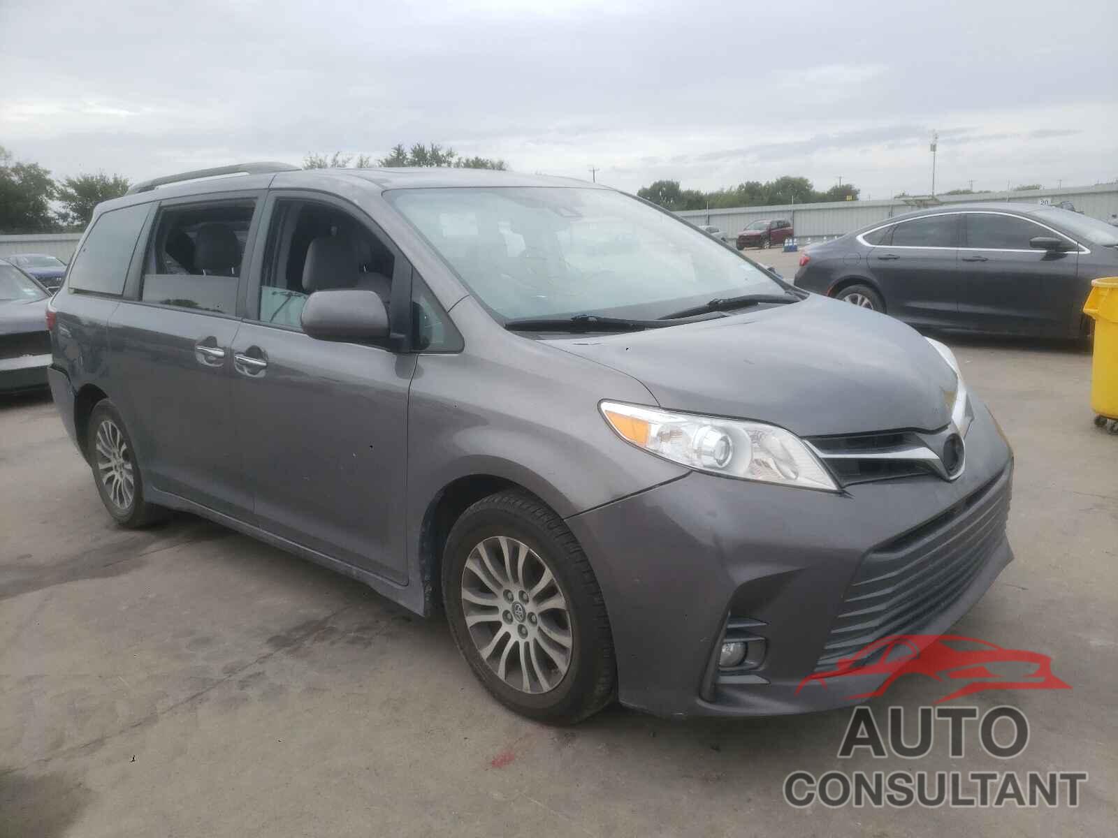 TOYOTA SIENNA 2018 - 5TDYZ3DC0JS940294