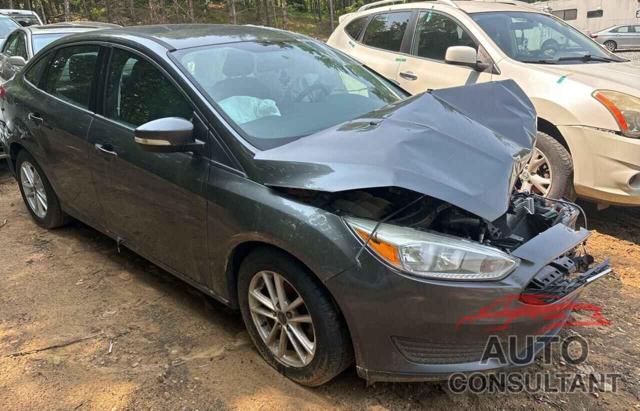 FORD FOCUS 2017 - 1FADP3F23HL200927