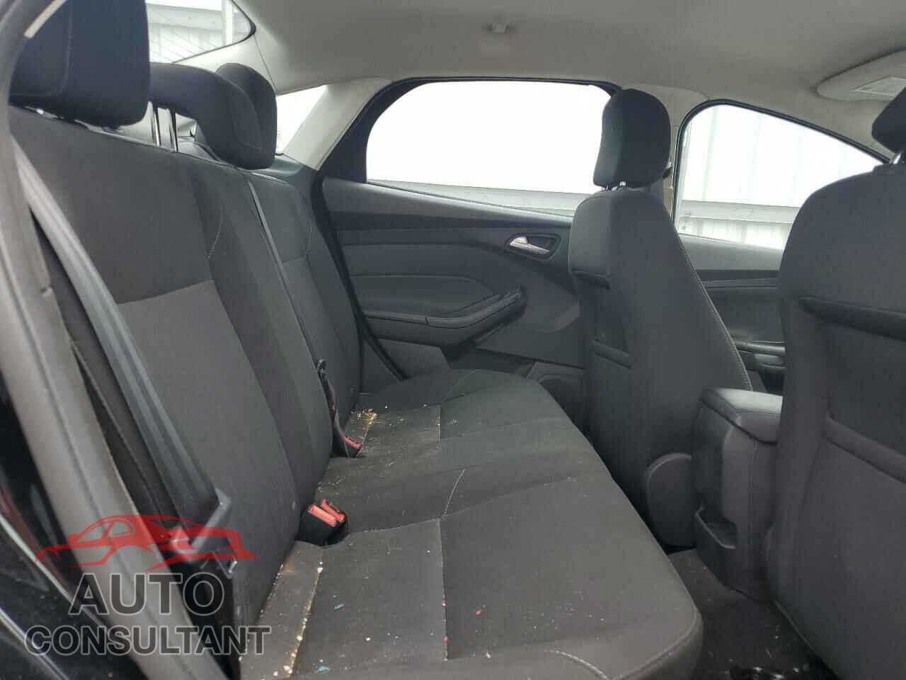 FORD FOCUS 2016 - 1FADP3F21GL262289