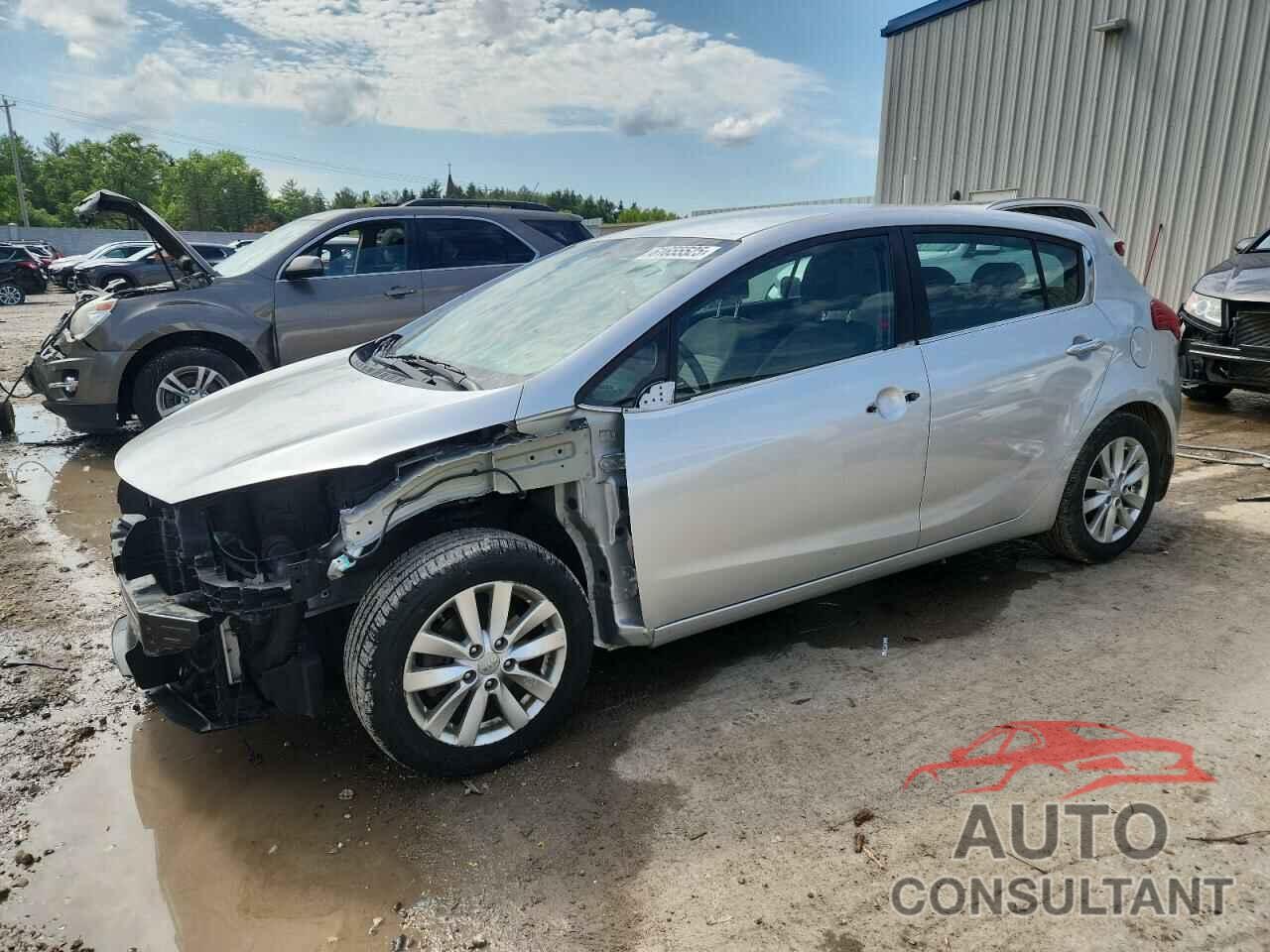 KIA FORTE 2015 - KNAFX5A82F5294937