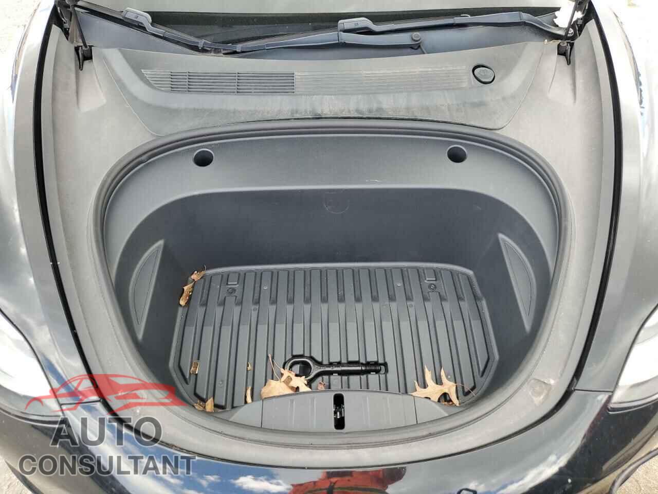 TESLA MODEL 3 2021 - 5YJ3E1EA5MF875703