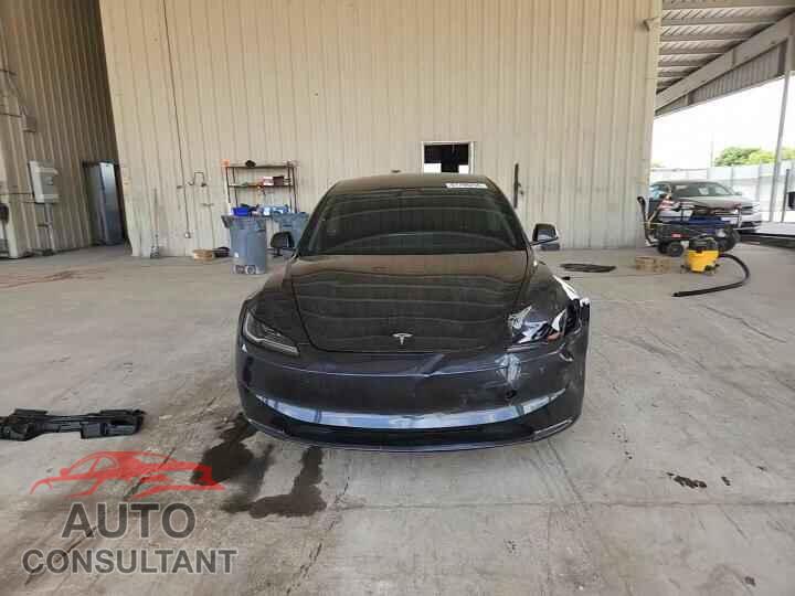 TESLA MODEL 3 2025 - 5YJ3E1EA9SF026137