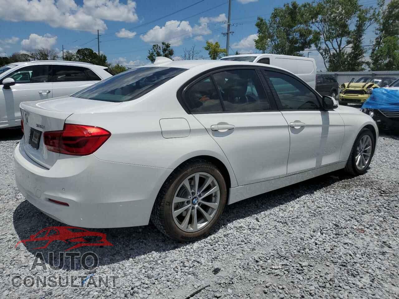 BMW 3 SERIES 2016 - WBA8E1G50GNU12005