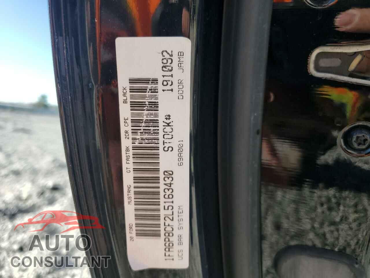FORD MUSTANG 2020 - 1FA6P8CF2L5163430