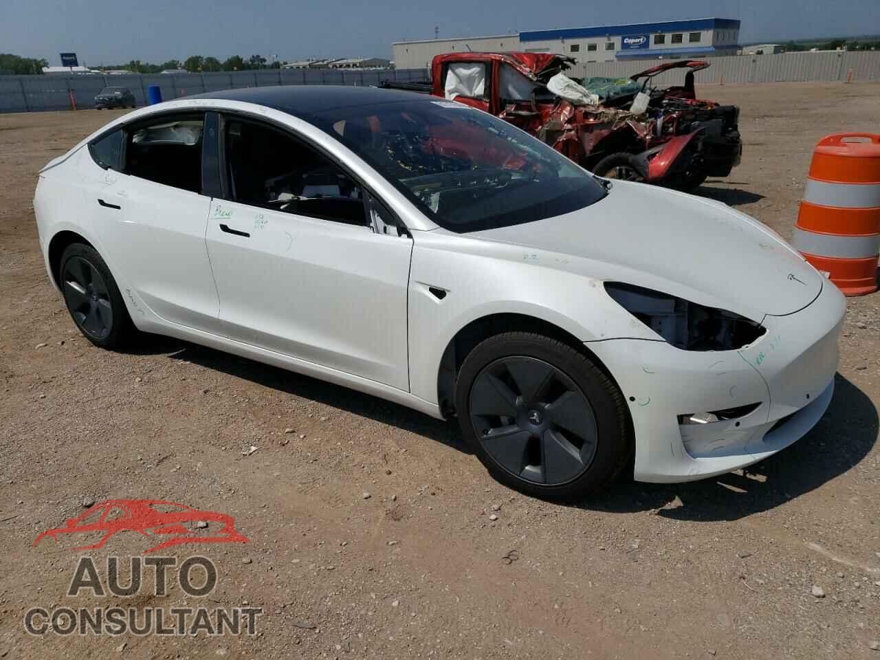 TESLA MODEL 3 2022 - 5YJ3E1EB3NF268161