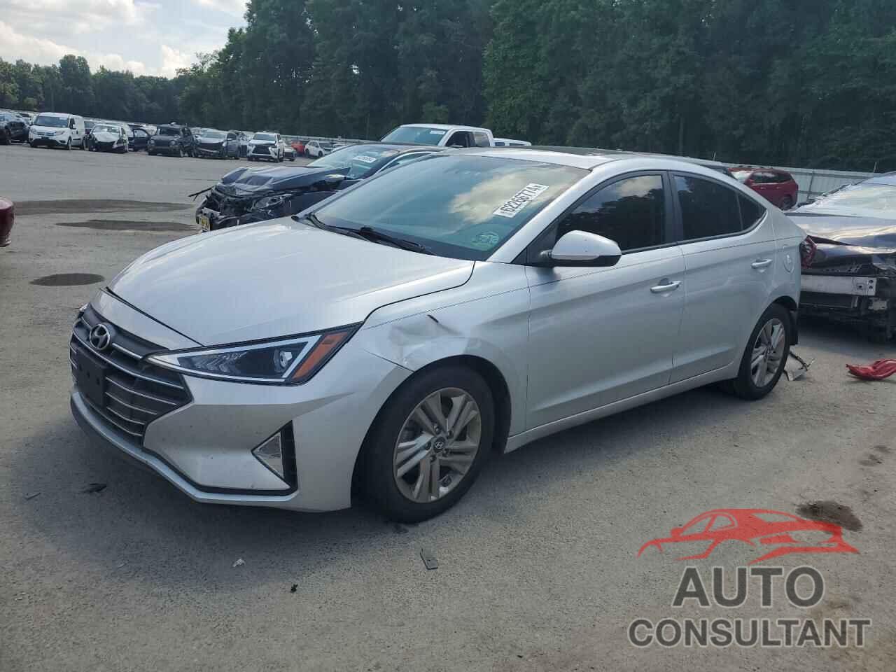 HYUNDAI ELANTRA 2019 - 5NPD84LF7KH463440