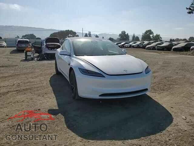 TESLA MODEL 3 2024 - 5YJ3E1EA0RF782305
