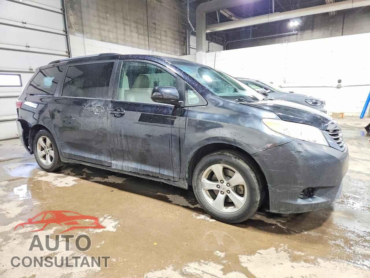 TOYOTA SIENNA 2015 - 5TDKK3DC3FS596039