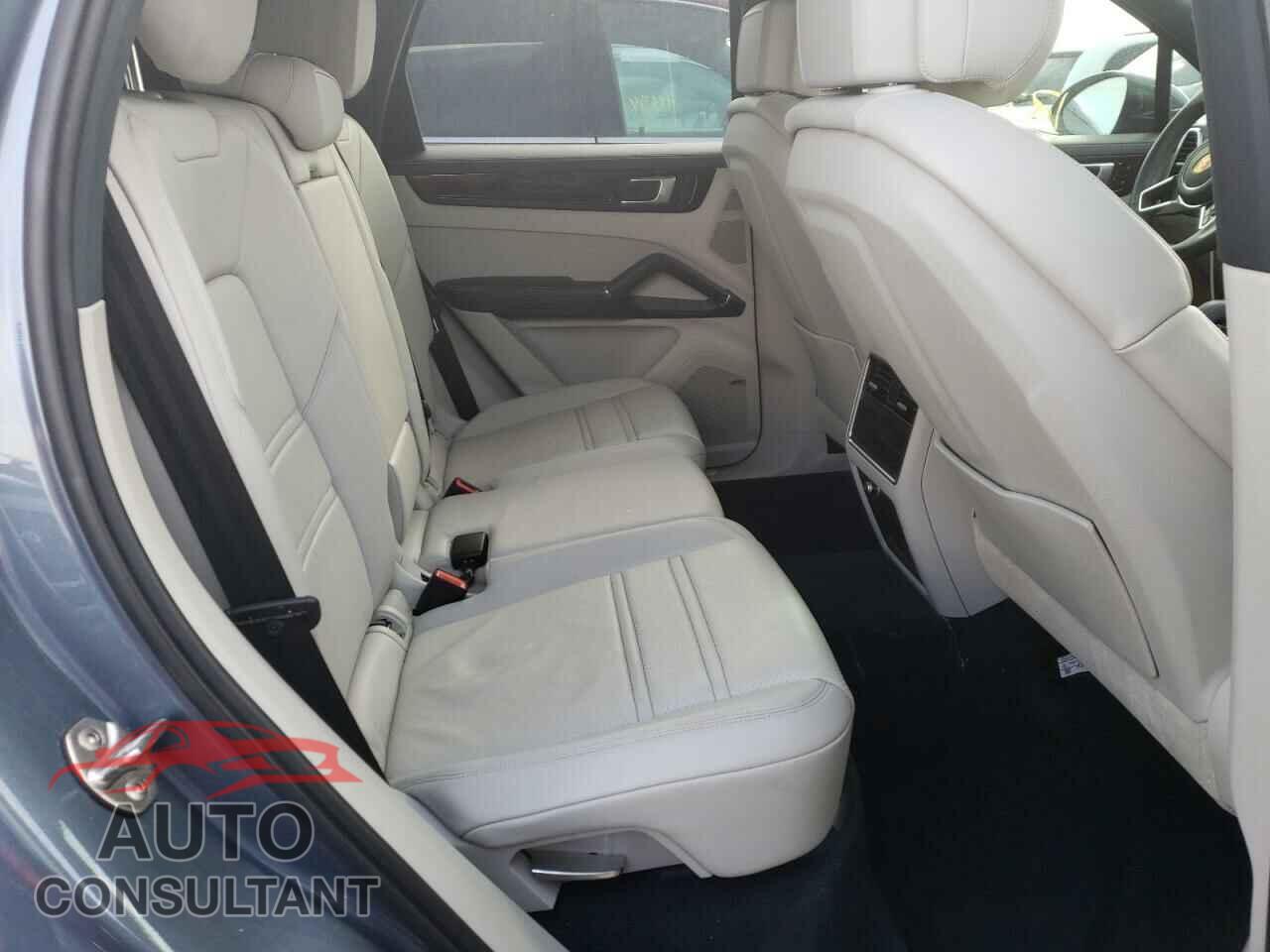 PORSCHE CAYENNE 2019 - WP1AB2AY4KDA65636