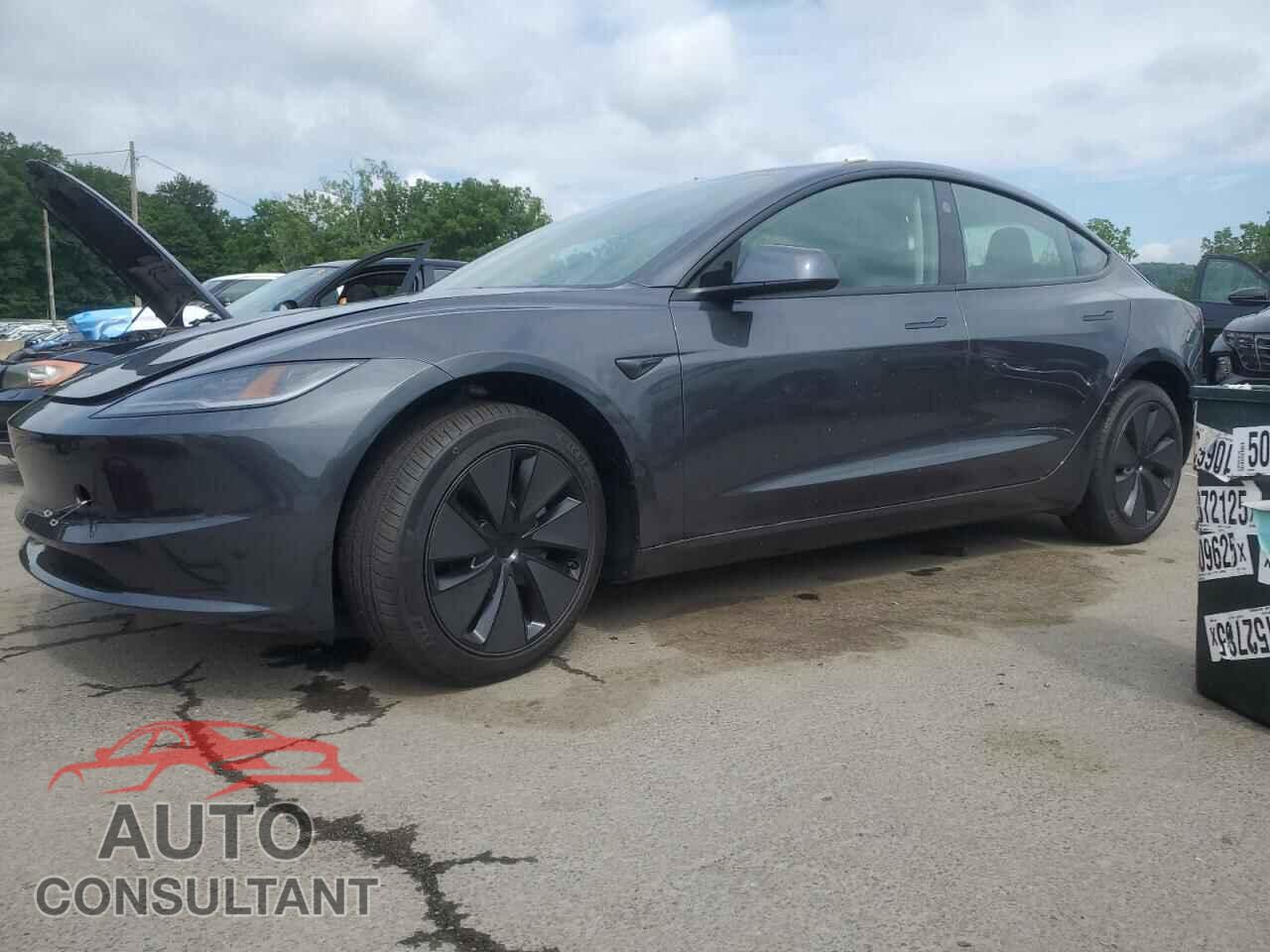 TESLA MODEL 3 2024 - 5YJ3E1EA4RF857796