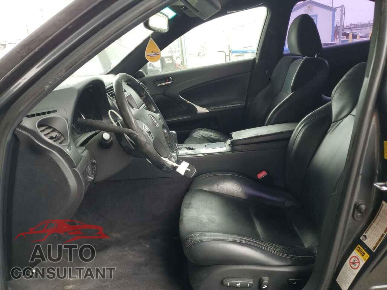 LEXUS IS 2011 - JTHBF5C21B5130343