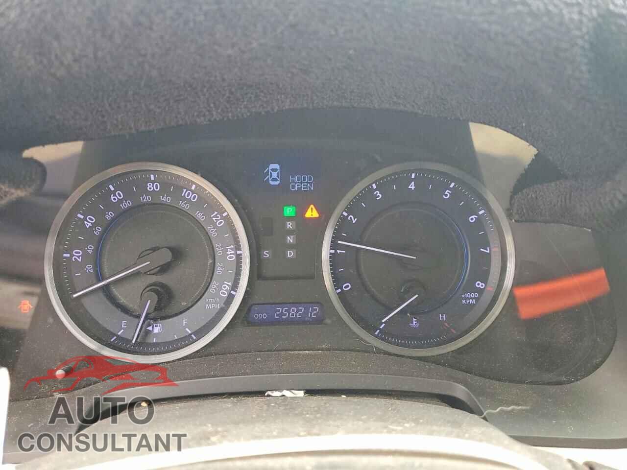 LEXUS IS 2011 - JTHBF5C24B5140896