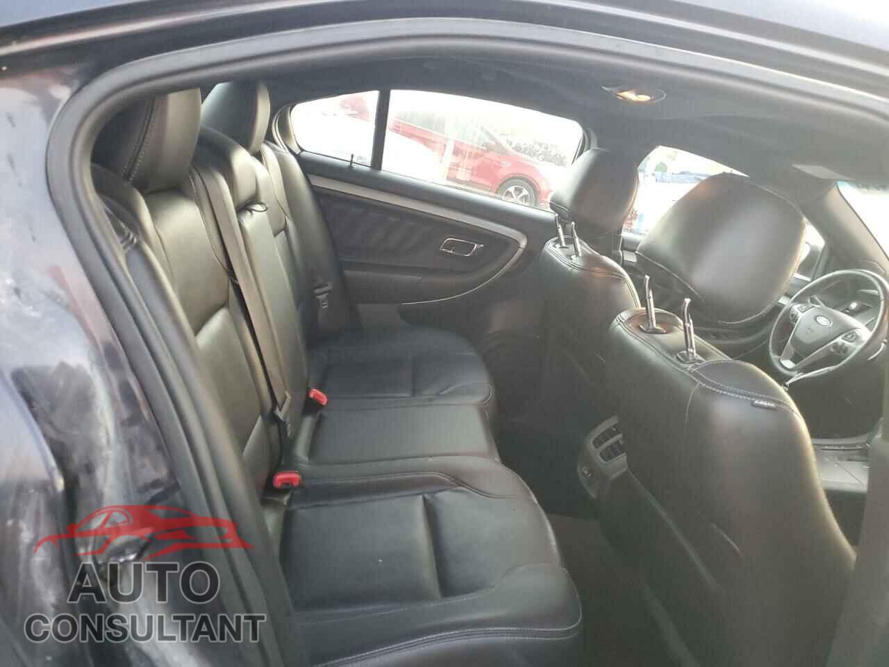 FORD TAURUS 2017 - 1FAHP2E82HG125938