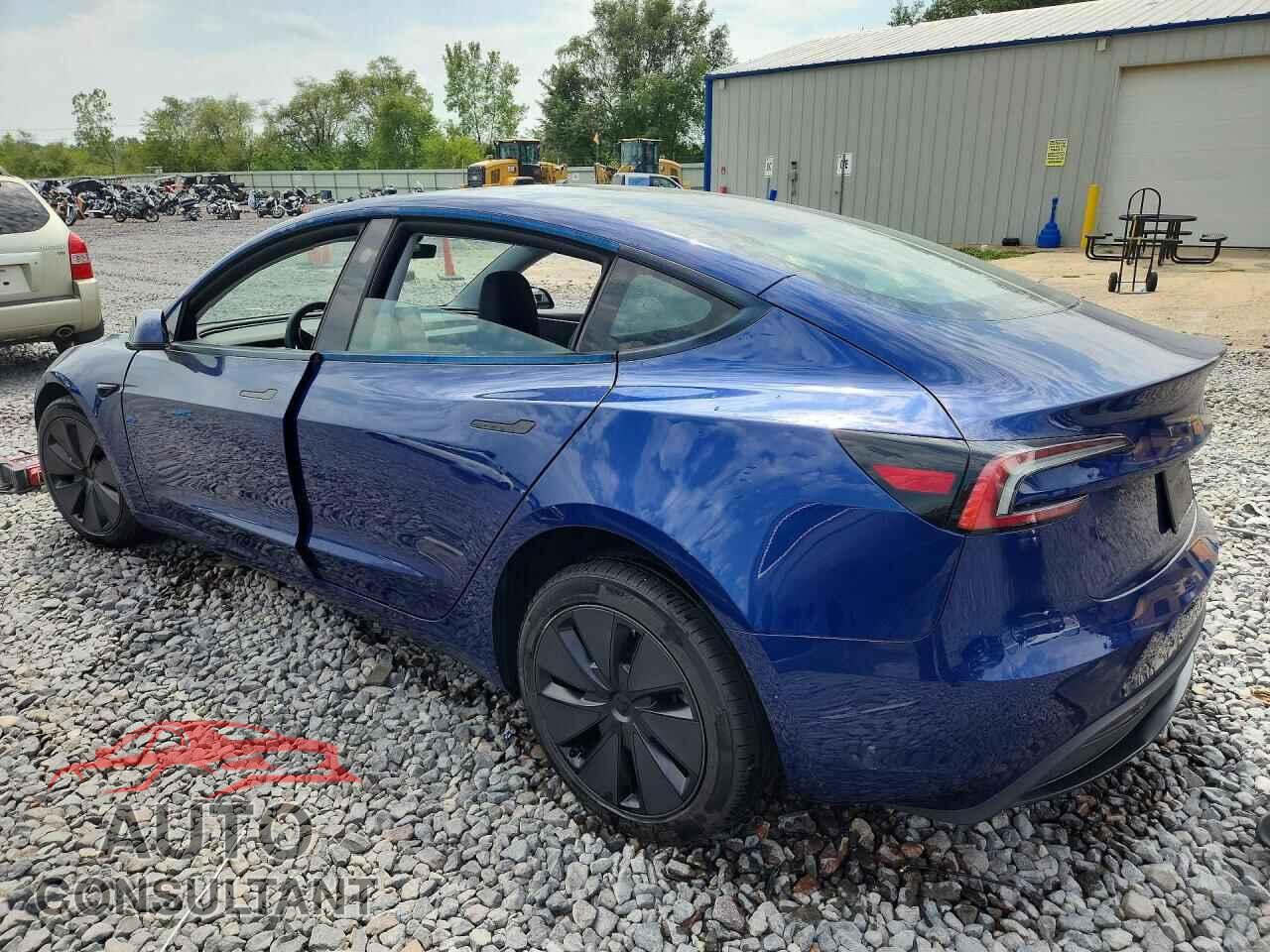 TESLA MODEL 3 2024 - 5YJ3E1EA9RF870284