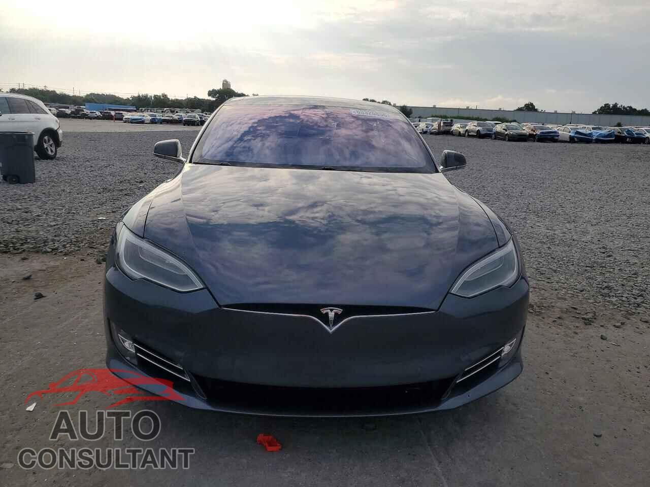 TESLA MODEL S 2017 - 5YJSA1E26HF232444