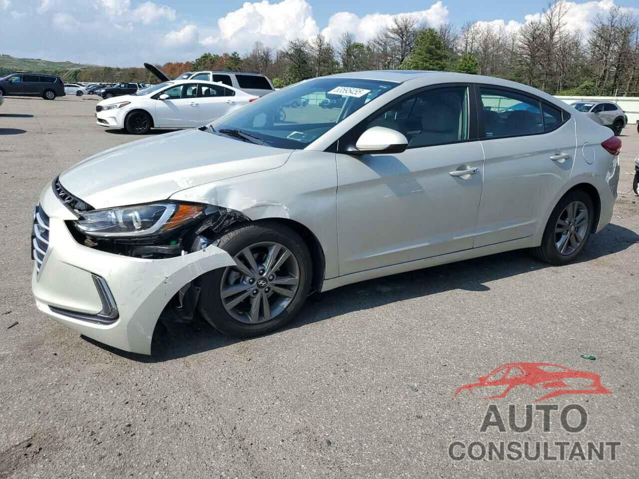 HYUNDAI ELANTRA 2018 - 5NPD84LF0JH238629