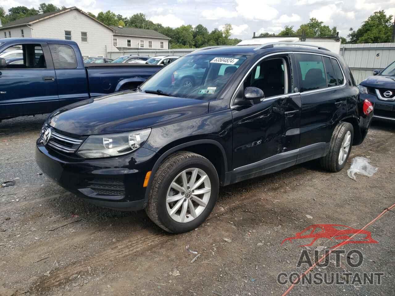 VOLKSWAGEN TIGUAN 2017 - WVGSV7AX9HK005773