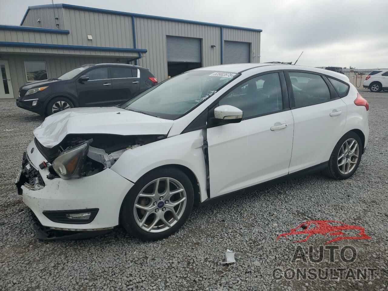 FORD FOCUS 2015 - 1FADP3K29FL318483