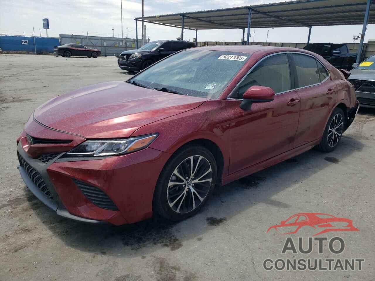 TOYOTA CAMRY 2018 - 4T1B11HK3JU570081