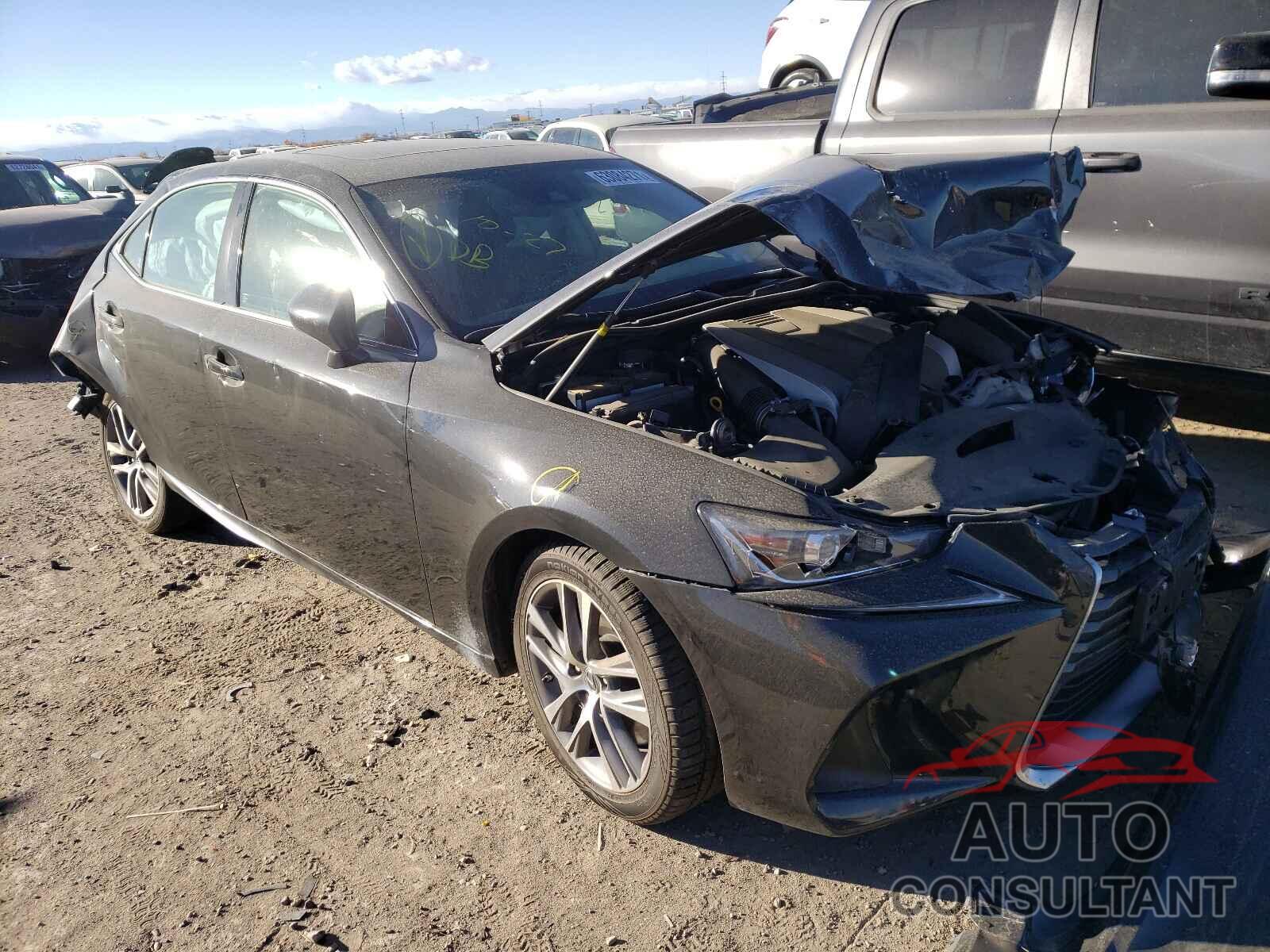 LEXUS IS 2018 - JTHC81D23J5033715